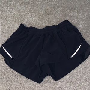 Lululemon Hotty hot short 2.5”